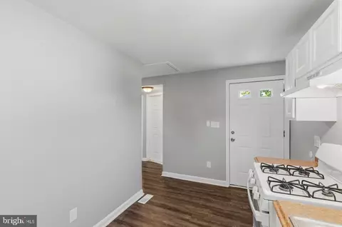 Entry Way - 5907 Queen Anne St, Baltimore, MD 21207 photo 7 of 11