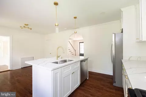 Entry Way - 710 Regester Ave, Baltimore, MD 21212 photo 2 of 4