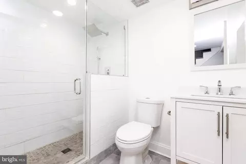 Bath - 710 Regester Ave, Baltimore, MD 21212 photo 5 of 5