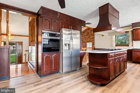 Kitchen - 5030 Silver Spring Rd, Perry Hall, MD 21128 photo 7 of 8