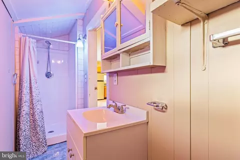 Bath - 5030 Silver Spring Rd, Perry Hall, MD 21128 photo 6 of 7