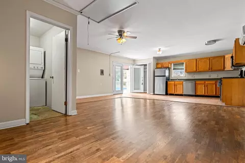 Entry Way - 5030 Silver Spring Rd, Perry Hall, MD 21128 photo 7 of 8