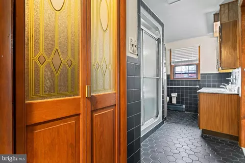 Entry Way - 5030 Silver Spring Rd, Perry Hall, MD 21128 photo 4 of 8