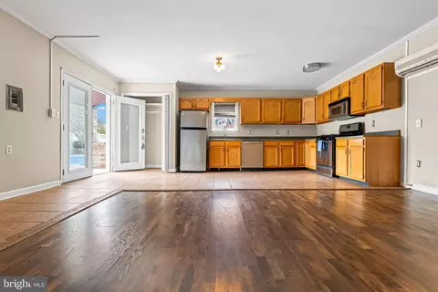 Living - 5030 Silver Spring Rd, Perry Hall, MD 21128 photo 14 of 15