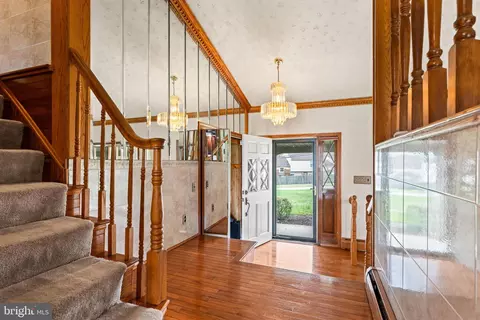 Entry Way - 5030 Silver Spring Rd, Perry Hall, MD 21128 photo 3 of 8