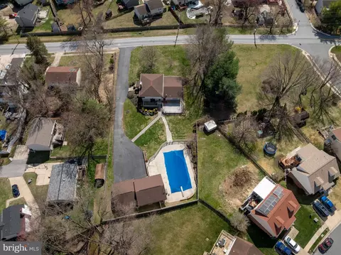 View/Area - 5030 Silver Spring Rd, Perry Hall, MD 21128 photo 4 of 14