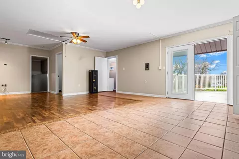 Living - 5030 Silver Spring Rd, Perry Hall, MD 21128 photo 13 of 15