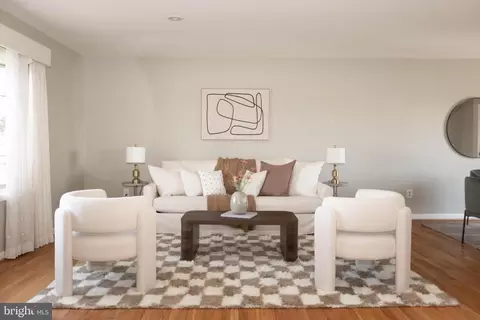 Living - 17605 Grace Rd, Hampstead, MD 21074 photo 1 of 6