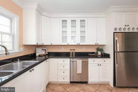 Kitchen - 17605 Grace Rd, Hampstead, MD 21074 photo 4 of 5
