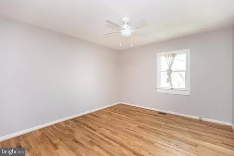 Bedroom - 17605 Grace Rd, Hampstead, MD 21074 photo 5 of 6
