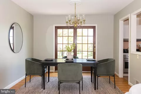 Dining - 17605 Grace Rd, Hampstead, MD 21074 photo 4 of 4