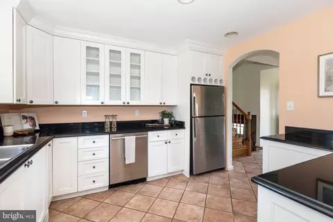 Kitchen - 17605 Grace Rd, Hampstead, MD 21074 photo 2 of 5
