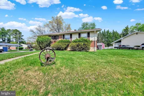 3724 Parkfield Rd, Pikesville, MD 21208