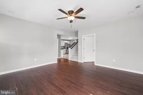 Entry Way - 12437 Eastern Ave, Middle River, MD 21220 photo 4 of 5