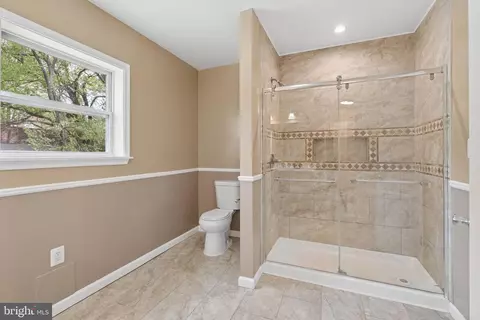 Bath - 12437 Eastern Ave, Middle River, MD 21220 photo 1 of 3