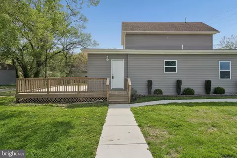 Exterior - 12437 Eastern Ave, Middle River, MD 21220 photo 3 of 6