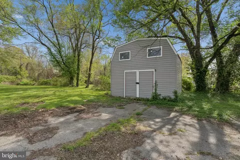 Exterior - 12437 Eastern Ave, Middle River, MD 21220 photo 6 of 6