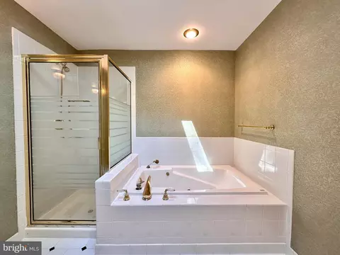 Bath - 13 Constantine Dr, Phoenix, MD 21131 photo 5 of 6