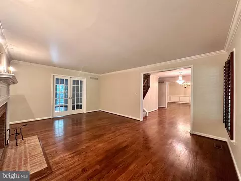 Living - 13 Constantine Dr, Phoenix, MD 21131 photo 2 of 4