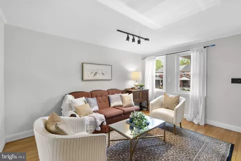 Living - 1057 Elm Rd, Halethorpe, MD 21227 photo 1 of 1