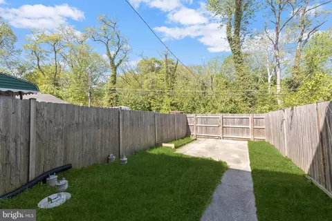 Exterior - 1111 Linden Ave, Halethorpe, MD 21227 photo 3 of 4