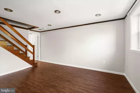 Living - 1111 Linden Ave, Halethorpe, MD 21227 photo 6 of 6