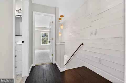 Entry Way - 1406 Walnut Ave, Baltimore, MD 21209 photo 4 of 4