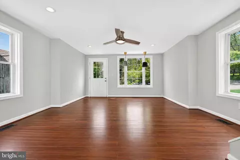 Living - 1406 Walnut Ave, Baltimore, MD 21209 photo 1 of 4