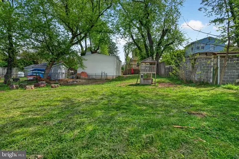 Exterior - 1406 Walnut Ave, Baltimore, MD 21209 photo 10 of 10