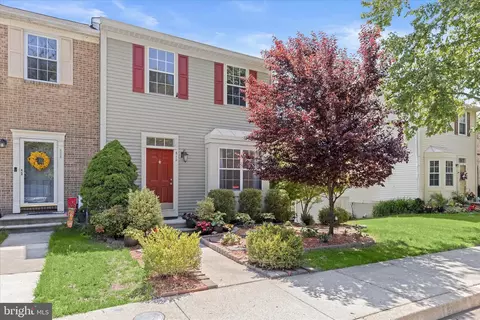 610 Marianne Ln, Catonsville, MD 21228