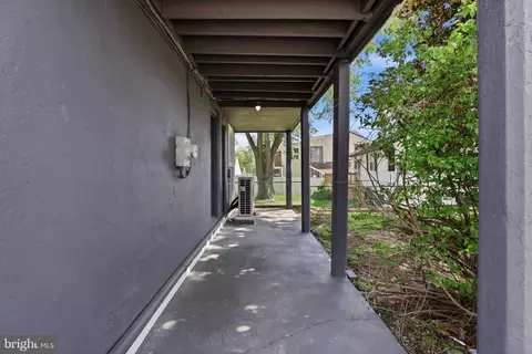 Exterior - 525 45th St, Baltimore, MD 21224 photo 2 of 5