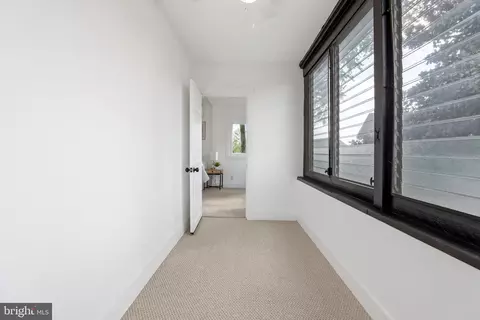Entry Way - 525 45th St, Baltimore, MD 21224 photo 2 of 2