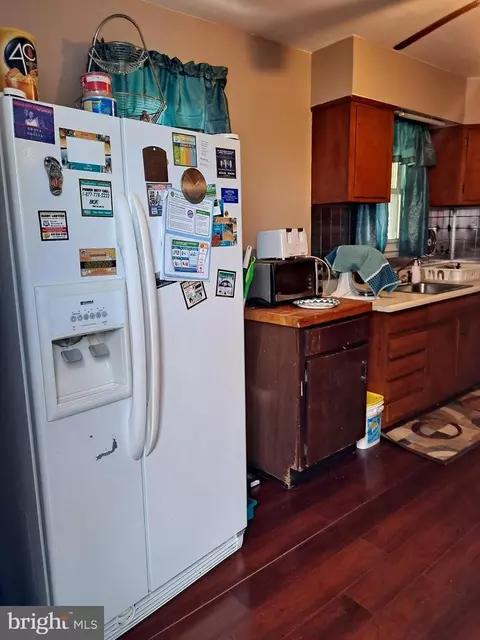 Kitchen - 5663 Whitby Rd, Baltimore, MD 21206 photo 4 of 5