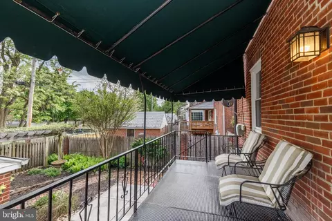 Exterior - 47 Dunkirk Rd, Baltimore, MD 21212 photo 4 of 11