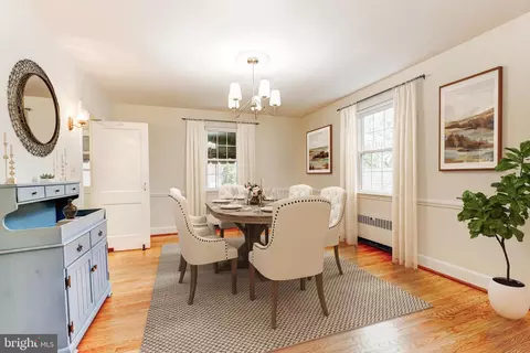 Dining - 47 Dunkirk Rd, Baltimore, MD 21212 photo 1 of 2