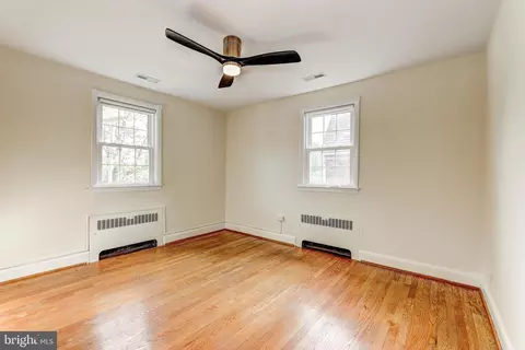 Bedroom - 47 Dunkirk Rd, Baltimore, MD 21212 photo 5 of 6