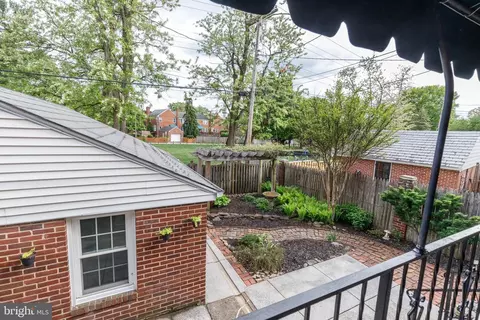 Exterior - 47 Dunkirk Rd, Baltimore, MD 21212 photo 5 of 11