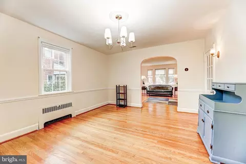 Dining - 47 Dunkirk Rd, Baltimore, MD 21212 photo 2 of 2