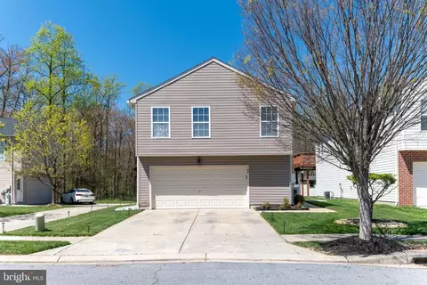 60 Six Point Ct, Windsor Mill, MD 21244