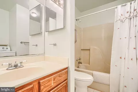 Bath - 2 Chelmsford Ct, Middle River, MD 21220 photo 1 of 1