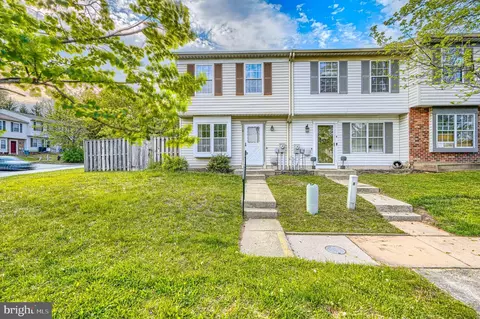 2 Chelmsford Ct, Middle River, MD 21220