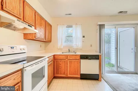 Kitchen - 2 Chelmsford Ct, Middle River, MD 21220 photo 3 of 3