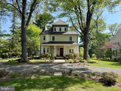 18 Beaumont Ave, Catonsville, MD 21228