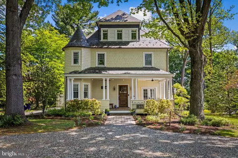 18 Beaumont Ave, Catonsville, MD 21228