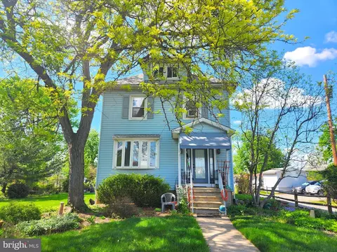 2008 Hillcrest Rd, Woodlawn, MD 21207