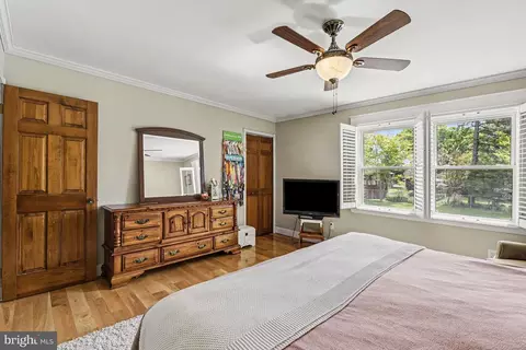 Bedroom - 2513 Maple Rd, Sparrows Point, MD 21219 photo 2 of 4