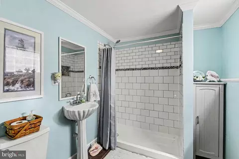 Bath - 2513 Maple Rd, Sparrows Point, MD 21219 photo 1 of 1