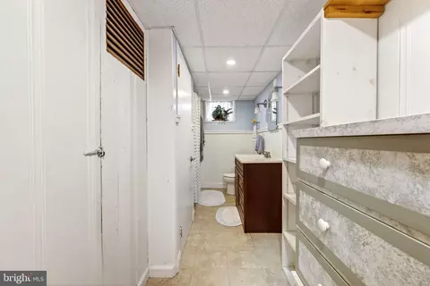 Entry Way - 425 Murdock Rd, Baltimore, MD 21212 photo 8 of 8