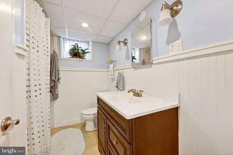 Bath - 425 Murdock Rd, Baltimore, MD 21212 photo 5 of 6