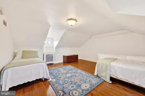 Bedroom - 425 Murdock Rd, Baltimore, MD 21212 photo 9 of 9